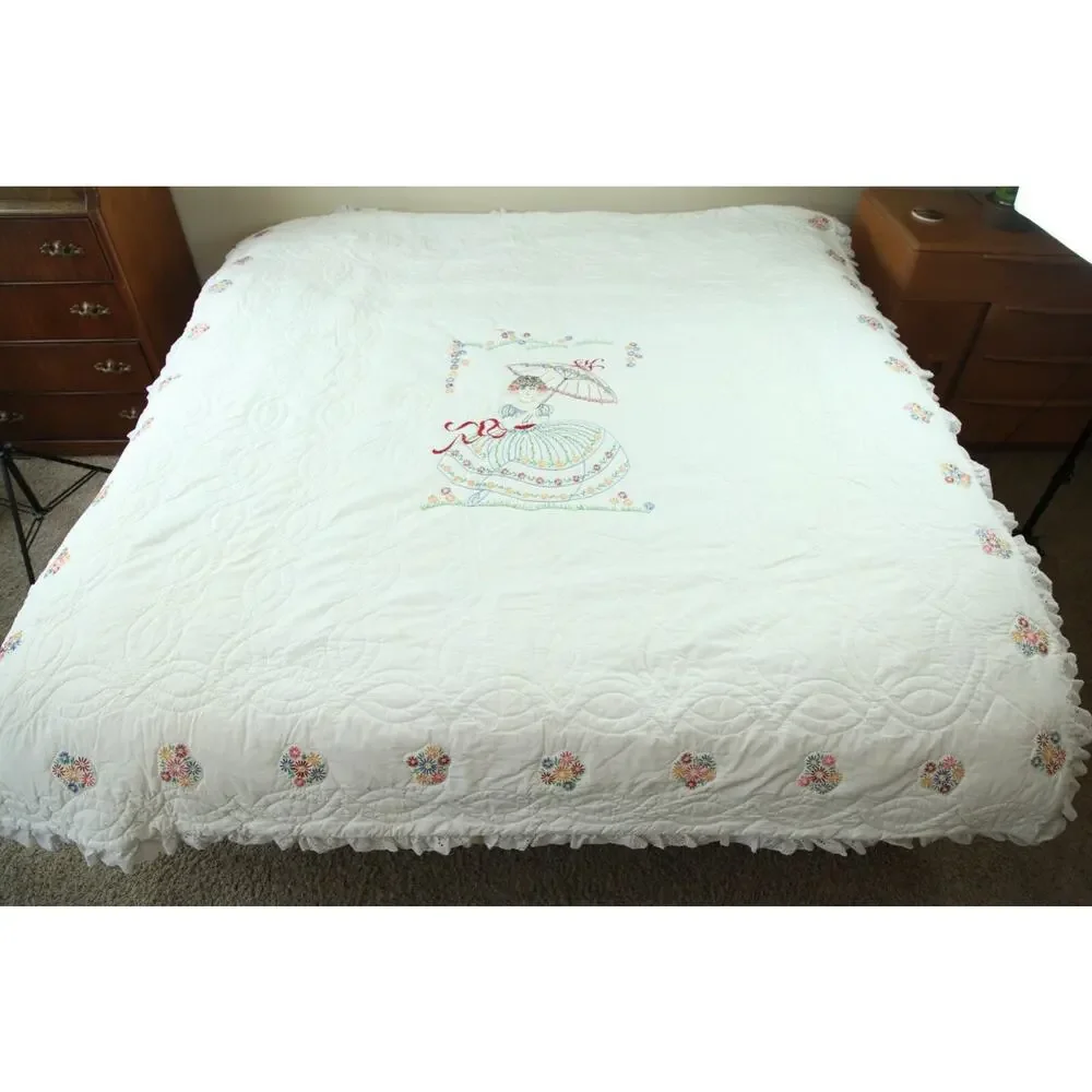 VTG Embroidered Quilt White Lace Ruffle Floral Victorian Granny‎ 79X88 COTTAGE